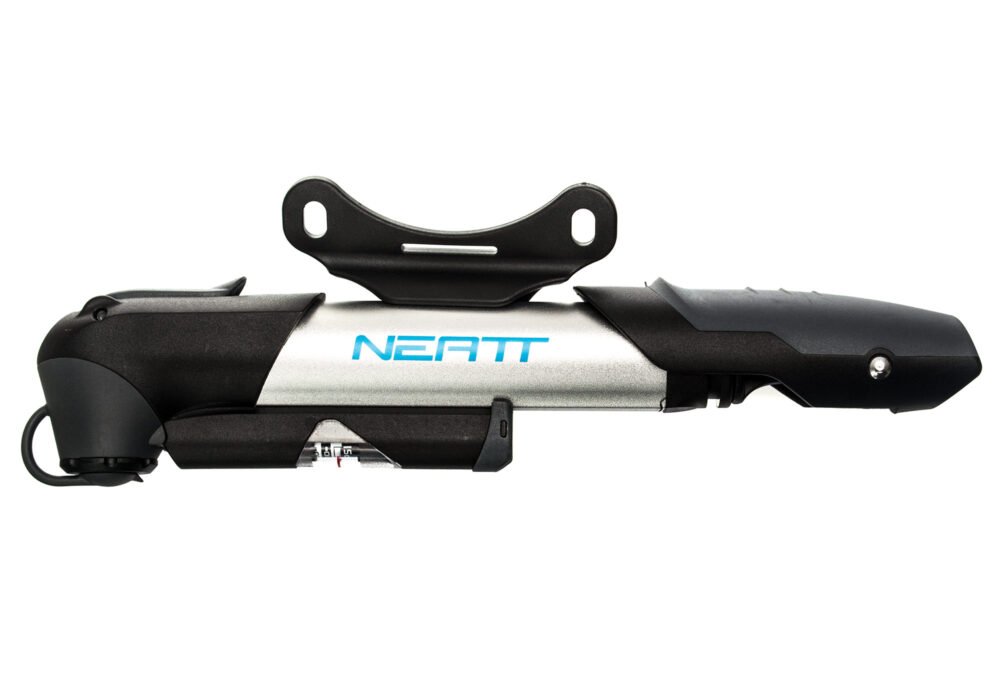 POMPE À MAIN NEATT PRECISION AVEC MANOMETRE